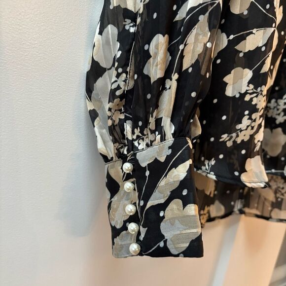 H&M Black Floral Print Blouse with Pearl Button Cuffs – Size 12 - Picture 2 of 6